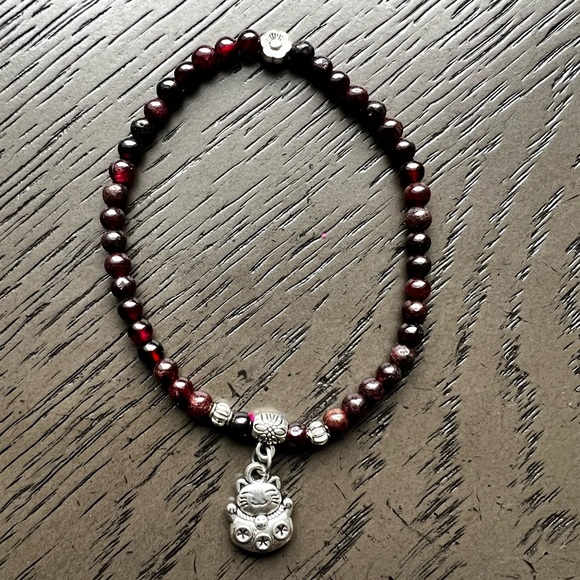 Garnet with money cat charm bracelet - Picture 1 of 2